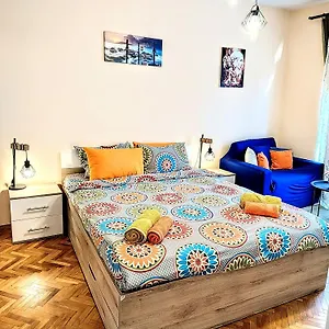 https://mimis-place.sofiahotelsbg.com